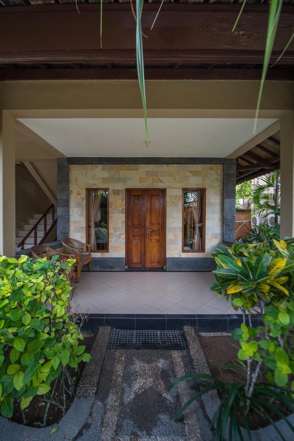 Puri Nusa Beach Hotel Lembongan Exterior foto